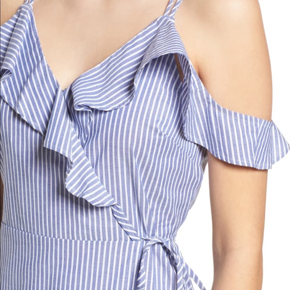 ❌sold - Blue white stripes ruffles wrap dress - Picture 5 of 6
